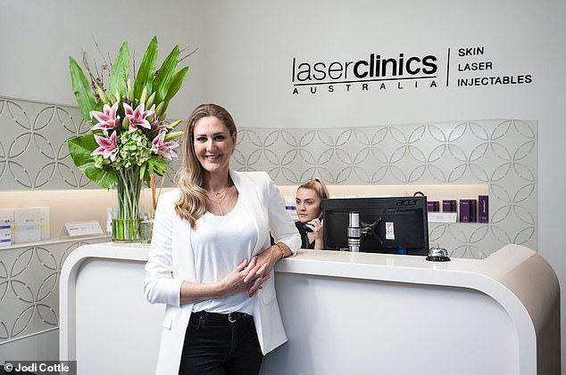 بعد أن أخذت الأمور على عاتقها ، اختارت أن تصبح حاصلة على امتياز Laser Clinics Australia وتحصل الآن على أكثر من 100000 دولار سنويًا