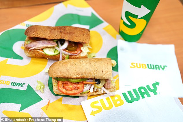 أعلنت شركة Subway في وقت مبكر من هذا العام أنها كانت تستكشف صفقة بيع بمليارات الدولارات.  وقال مصدر لرويترز الأسبوع الماضي إن العطاءات تتراوح بين 8.5 مليار دولار إلى 10 مليارات دولار