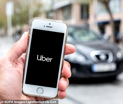 تم العثور على Uber ليكون أرخص بشكل عام ولكنه يتقاضى ما يقرب من 4 دولارات أكثر من Lyft في مدينة نيويورك