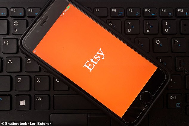 قد يفكر البائعون عبر الإنترنت الذين يستخدمون أسواقًا مثل Etsy لكسب المال على الجانب في التسجيل كعاملين لحسابهم الخاص