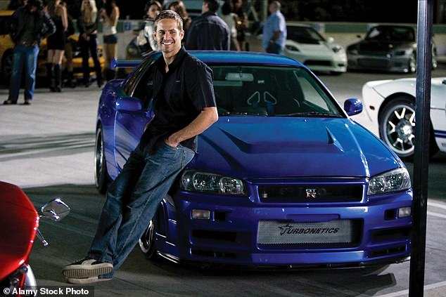 بيعت سيارة نيسان سكاي لاين R34 GT-R موديل 2000 يقودها بول ووكر في Fast & Furious 4 مقابل مليون جنيه إسترليني