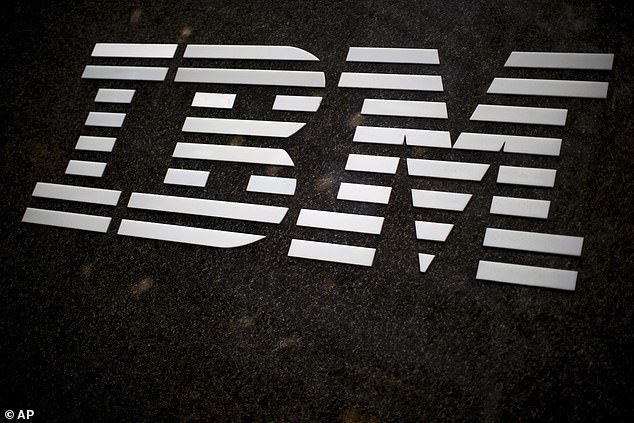 IBM ، المعروفة باسم International Business Machines Corporation ، هي شركة تكنولوجيا أمريكية متعددة الجنسيات مقرها في نيويورك.  لقد دفعوا راتب كليفورد السنوي البالغ 54.028 جنيهًا إسترلينيًا كل عام على الرغم من عدم عمله منذ عام 2008