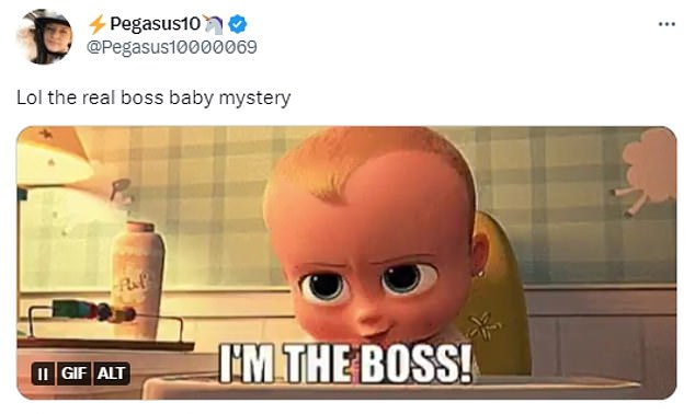 يعلق المستخدمون على الصورة ، حيث يشير أحدهم إلى فيلم Baby Boss