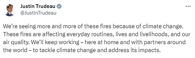 يتواجد المئات من رجال الإطفاء الأمريكيين الآن في كندا لمحاربة النيران التي تخنق المدن الأمريكية.  وشكر ترودو الرئيس بايدن ، وألقى باللوم في الحرائق الكارثية على تغير المناخ - متجاهلاً أي انتقاد لتعامل حكومته مع إدارة الغابات.