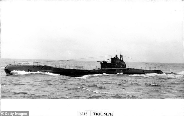 تم بناء HMS Triumph ، وهي غواصة من طراز T تابعة للبحرية الملكية ، من قبل شركة الهندسة البريطانية Vickers في Barrow-in-Furness