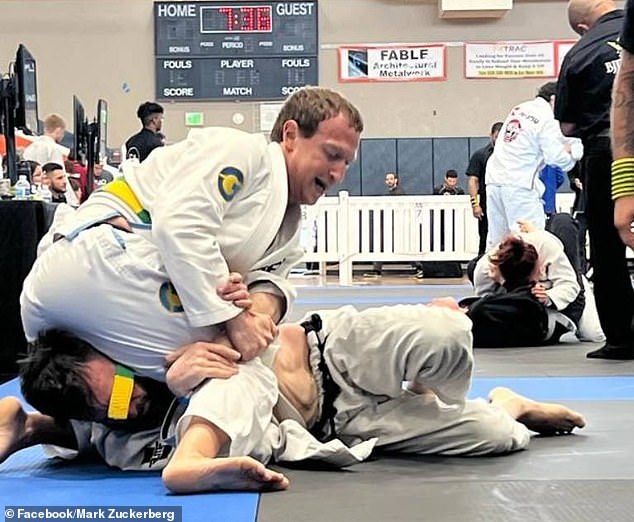 مارك زوكربيرج يتنافس في بطولة BJJ