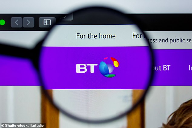 فقدان الوظائف: ستخفض شركة BT 55000 موظف بحلول عام 2030 لأنها تدمج تقنية جديدة مثل الذكاء الاصطناعي في عملياتها