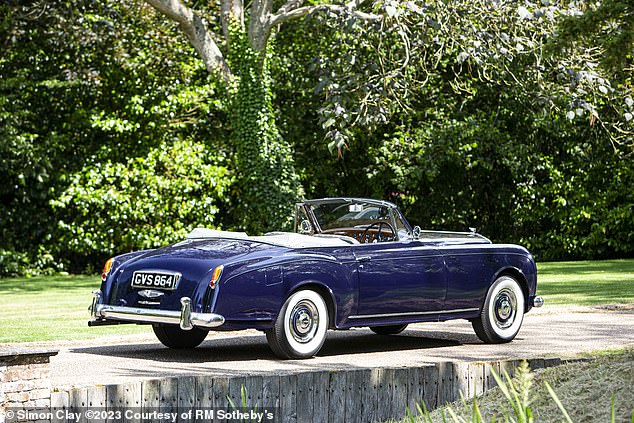 وصف عشاق السيارات الكلاسيكية سيارة Bentley S1 Continental Drophead Coupe بأنها 