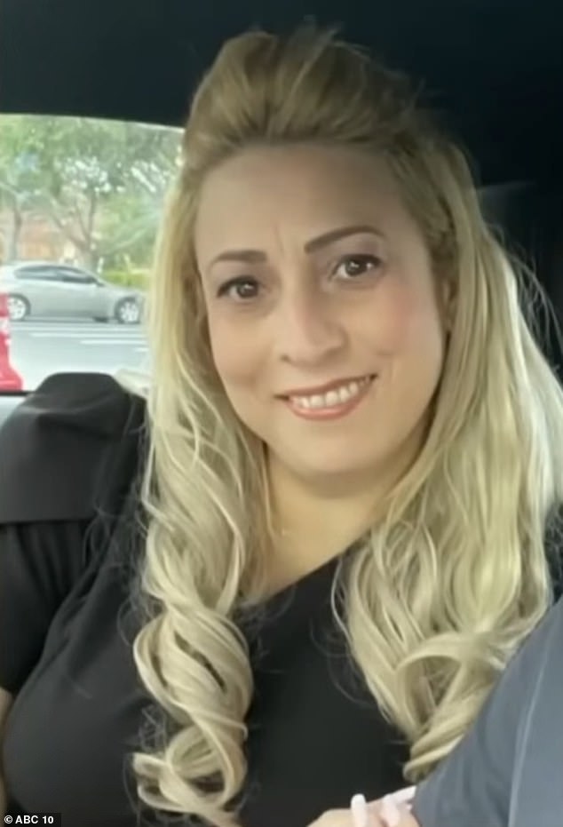 وكانت والدة روزا، إيرينا جارسيا، 39 عامًا، قد أنجبت للتو أختها الصغرى قبل أسبوعين. وعثر على الطفلة ملقاة بجانب جثتها دون أن تصاب بأذى