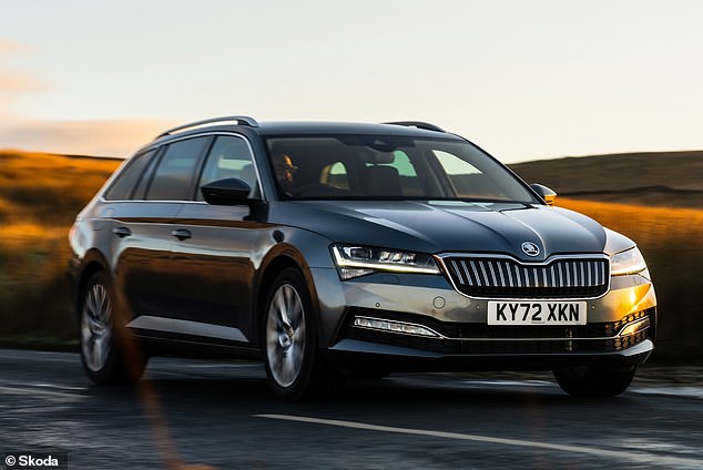 كما تلقت سيارة Skoda Superb Estate العملية للغاية الكثير من الاستحسان من أولئك الذين يمتلكون واحدة، قائلين إنهم يحبون عربة التحميل ذات العلامة التجارية التشيكية.