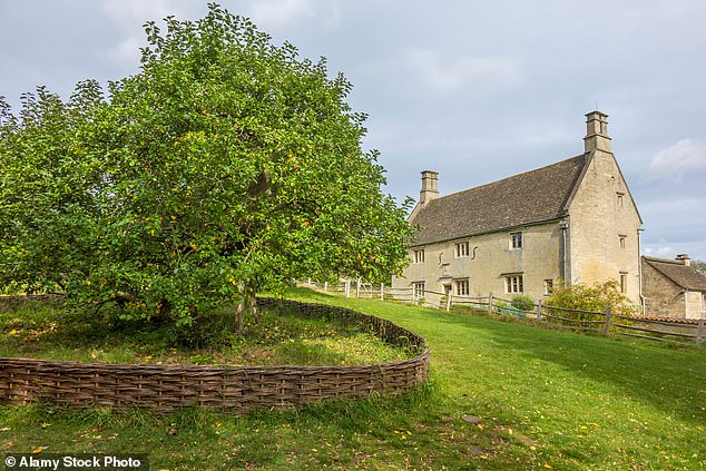 Woolsthorpe Manor، منزل السير إسحاق نيوتن