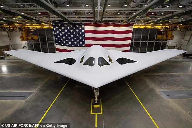 سيتم تجهيز B-21 Raider بالسلاح النووي الجديد وسيكون مداه 6000 ميل