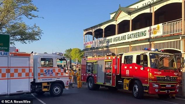 اصطدمت سيارة بفندق Royal Hotel Beer Garden في ديلسفورد، مما أسفر عن مقتل عدة أشخاص.  الصورة: 7 نيوز