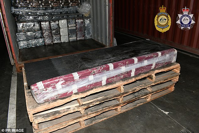 صادرت الشرطة الفيدرالية الأسترالية 155 كيلوجرامًا من الأفيون منذ بداية العام الجاري مع محاولات استيراد المخدر عن طريق الجو والطرود والبحر