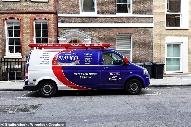 Flush: باعت Mullins شركة Pimlico Plumbers إلى شركة الخدمات المنزلية الأمريكية العملاقة Neighborly في عام 2021 مقابل 140 مليون جنيه إسترليني