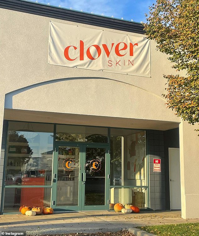 يتخصص بار Clover Skin في علاج الشيخوخة وحب الشباب ويحضره العديد من الشخصيات المؤثرة