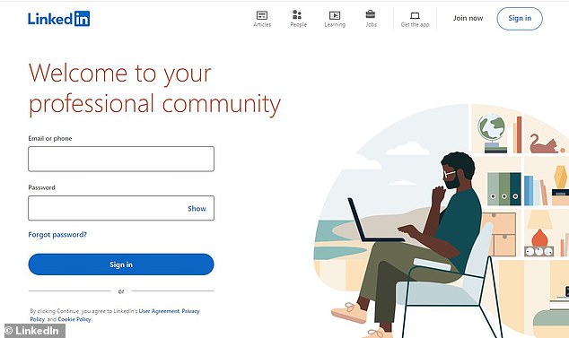 ويحذر الخبراء من أن البيانات التي تم تسريبها من مواقع مثل Linkedin، قد تكون خطيرة للغاية. يمكن للمجرمين استخدام هذا النوع من المعلومات الشخصية الحساسة لإنشاء موجة هائلة من الجرائم الإلكترونية بما في ذلك هجمات التصيد وسرقة الهوية والهجمات الإلكترونية المستهدفة