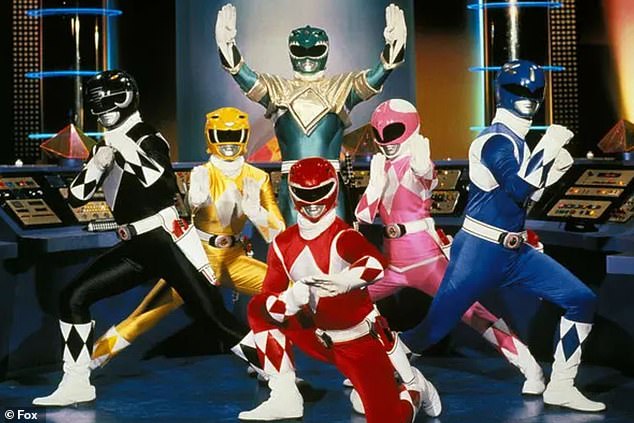 يشتهر Saban بشراء حقوق Mighty Morphin Power Rangers وتقديمها إلى التلفزيون الأمريكي