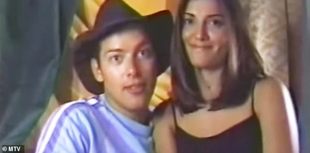 التقى دافي وكامبوس في برنامج The Real World عام 1998، قبل أن يبدأ مسيرته السياسية