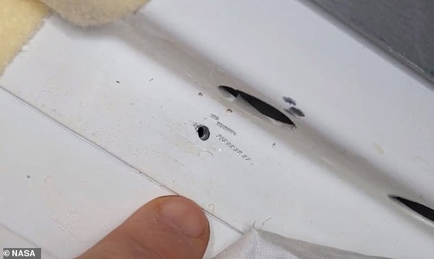 شهد أغسطس 2018 اندفاع رواد الفضاء لإصلاح الثقب (في الصورة) الذي ظهر في الجدار الخارجي لكبسولة سويوز في المختبر المداري