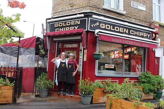 تم تصنيف مطعم Golden Chippy كأفضل مطعم في لندن لعام 2016 من قبل موقع TripAdvisor