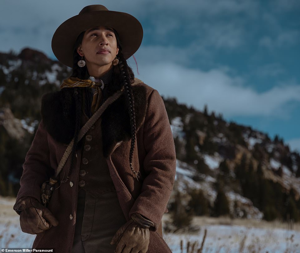 قام Cole Brings Plenty بدور البطولة في حلقتين من مسلسل Yellowstone Spinoff (1923) بدور Pete Plenty Clouds. وطالب زعماء قبيلة سيوكس نهر شايان منذ ذلك الحين بإجراء تحقيق كامل في وفاته