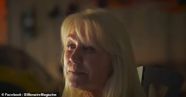 أثارت كارجيل غضبًا عندما أشارت إلى المجتمع على أنه