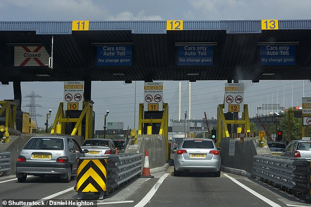 التدفق الحر: تم استبدال أكشاك رسوم المرور في Dartford Crossing بـ 