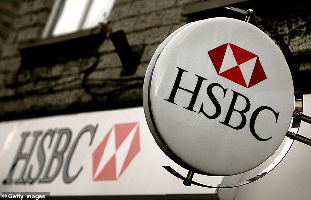 يقوم بنك HSBC بتخفيض معدلات الرهن العقاري على أكثر من 100 من صفقاته الثابتة – بشروط مدتها سنتان وخمس وعشر سنوات – لأصحاب المنازل وكذلك الملاك