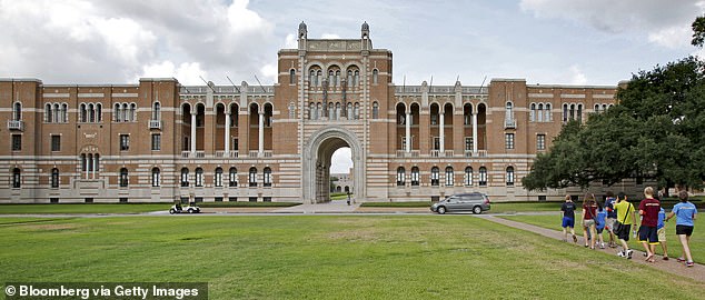 في الصورة: جامعة رايس في هيوستن، تكساس