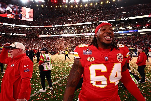 فاز موريس بلقب Super Bowl مع The Chiefs في وقت سابق من هذا العام ولعب 14 مرة في الموسم الماضي