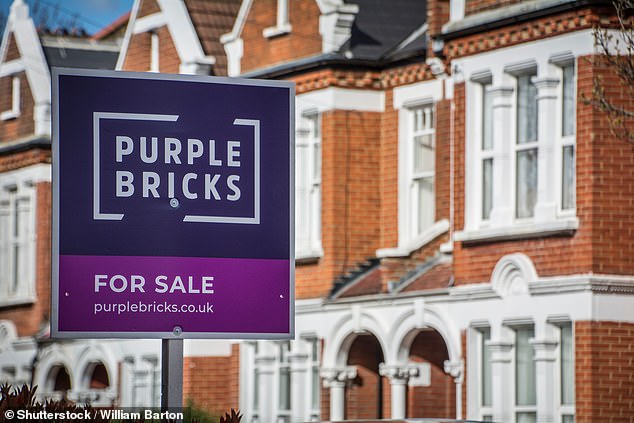 الصفقة: قامت شركة Strike، التي يتم تداولها تحت اسم Purplebricks، بتسليم حصة من الأسهم إلى محطة البث ITV مقابل الإعلان