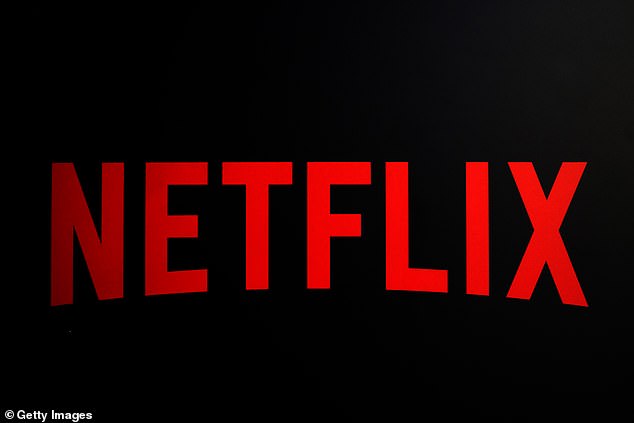 كانت سلسلة Netflix من النجوم وشارك في إنشائها ممثل كوميدي مثير للجدل كادت مسيرته أن تنتهي بعد أن تم فصله من قبل SNL بعد أيام من تعيينه بسبب النكات المسيئة المزعومة التي عادت إلى الظهور من بودكاست عام 2018.