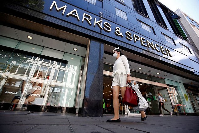 قام ماشين بتحويل M&S، حيث تضاعف سعر سهم الشركة تقريبًا منذ انضمامه في مايو 2022 (صورة مخزنة)