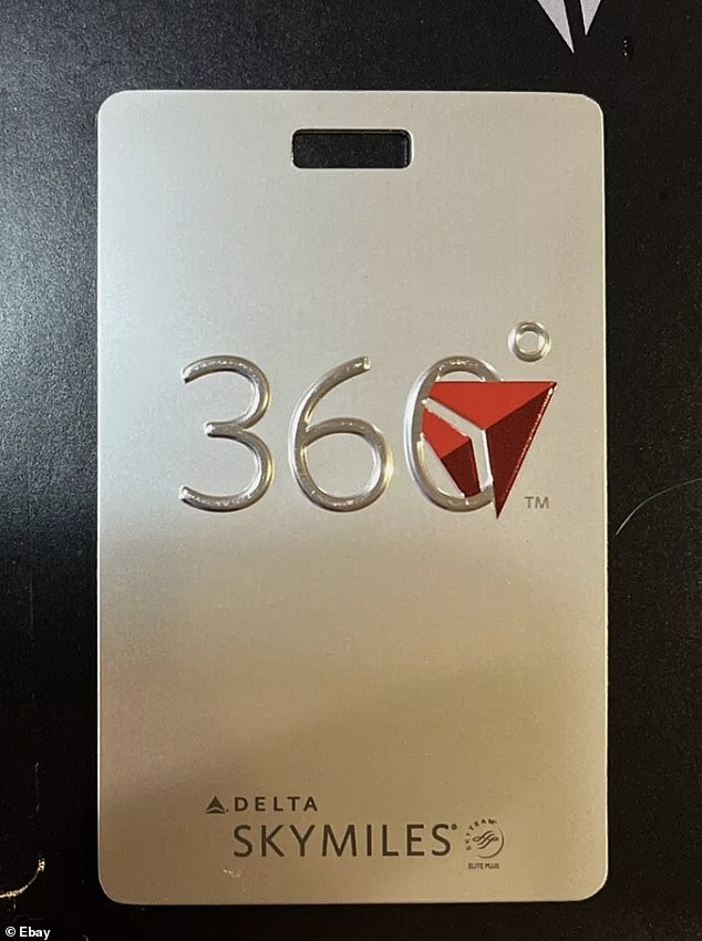 علامات حقائب Delta 360° المصممة خصيصًا والتي يمكن بيعها على موقع eBay بمئات الدولارات