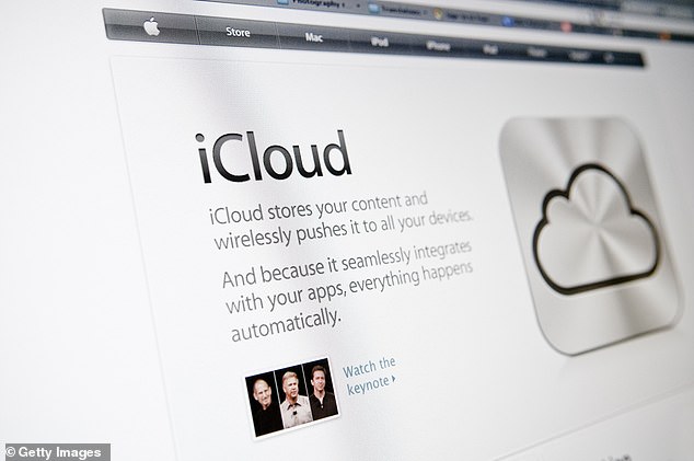 سيعرض iCloud خريطة توضح المكان التقريبي الذي يقع فيه جهازك وسيسمح للمستخدم بتحديد 