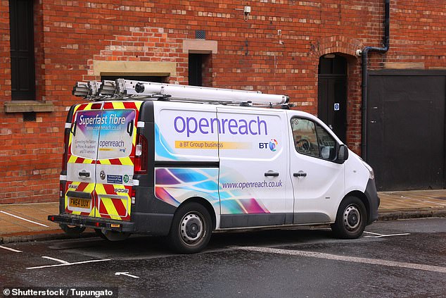 الدفع مقابل اللعب: يتعين على شركات النطاق العريض دفع رسوم سنوية لشركة Openreach لاستخدام البنية التحتية للنطاق العريض، والتي يتم احتسابها في التكاليف التي تدفعها الأسر مقابل الإنترنت.