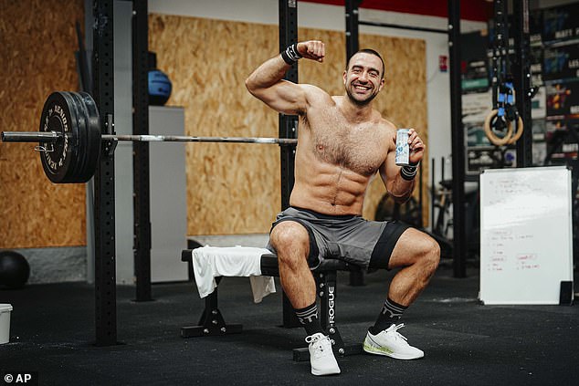 وفقًا لموقع CrossFit الإلكتروني، احتل دوكيتش المرتبة الثالثة كأفضل رياضي كروس فيت في صربيا هذا العام