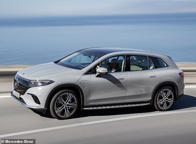 تعد سيارة Mercedes EQS SUV هي أغلى طراز في هذه القائمة وهي باهظة الثمن بشكل استثنائي بحوالي 130 ألف جنيه إسترليني
