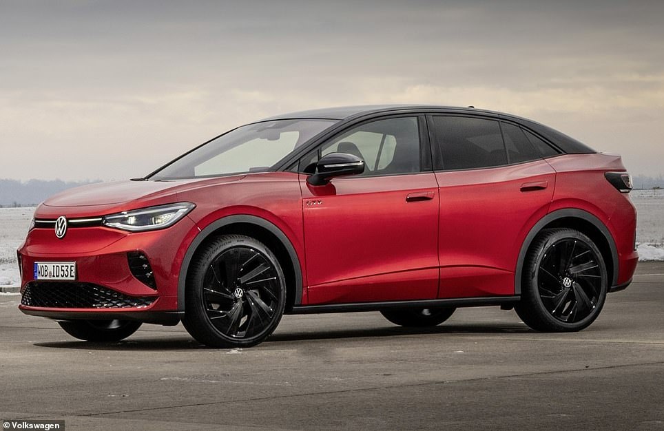 تبدو مألوفة؟ يشبه Capri إلى حد كبير معرف VW.5 ev ، الذي يشاركه الكثير من الأسس