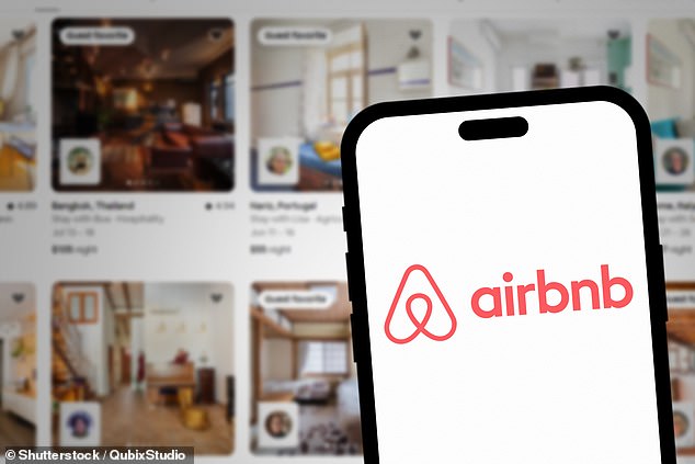 يعيش قارئنا في مدينة سياحية شهيرة ويرغب في تأجيرها على Airbnb - لكن هولينجورث يشير إلى أن ترك العقار بالكامل على المنصة قد يكون مشكلة