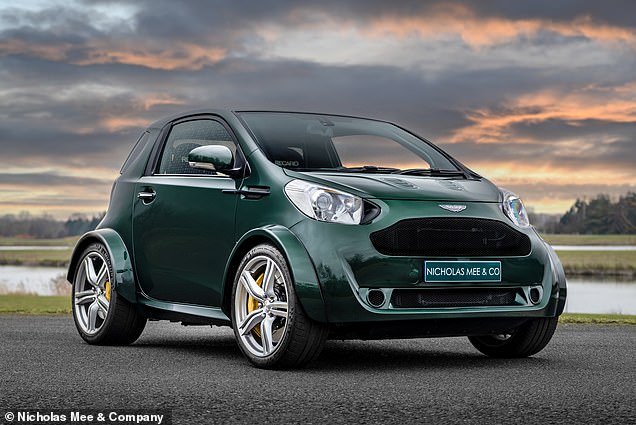 cygnet على المنشطات. تم إنشاء Super Cygnet V8 بواسطة قسم Aston Martin's Q ومقره في Gaydon