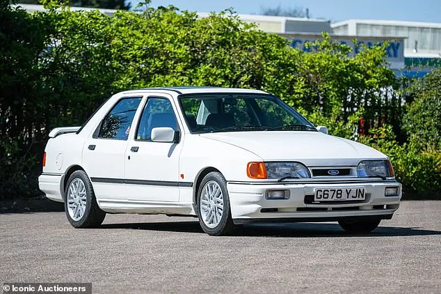 في حالة أصلية ، غطت لعبة Sapphire Cosworth ذات العجلات الخلفية أكثر من 31000 ميل من New