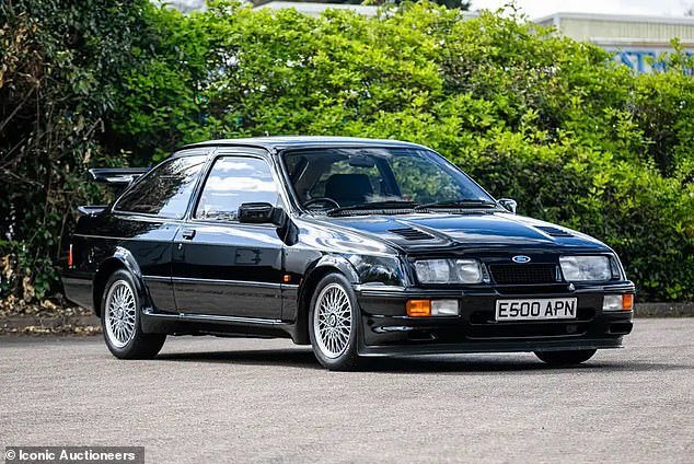 هذا عام 1987 فورد سييرا RS500 Cosworth هو محرك أقراص يمينًا يمينًا في المملكة المتحدة في حالة رائعة مع ما يزيد قليلاً عن 43000 ميل والكثير من التاريخ