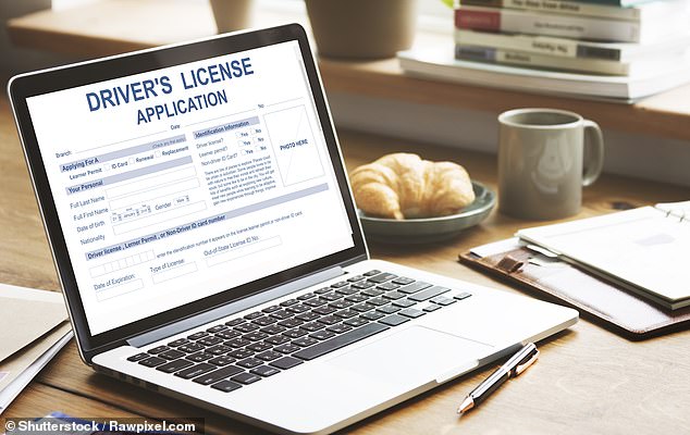 ليس فقط الترخيص الذي سيتم الرقمية ؛ يمكنك إنشاء لوحة معلومات على تطبيق Gov.uk الذي يتيح لك الوصول إلى ضريبة الطرق و MOT والخدمات الأخرى حتى يتمكن السائقون من الحصول على كل شيء في مركز مفيد واحد