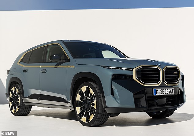 كما أن الدفاع بالقرب من الحد الذي يبلغ 3.5 طن السابق هو BMW بقيمة 110،000 جنيه إسترليني ، مع وزن بحد 2،795 كجم ووزن كحد أقصى يبلغ 3300 كجم