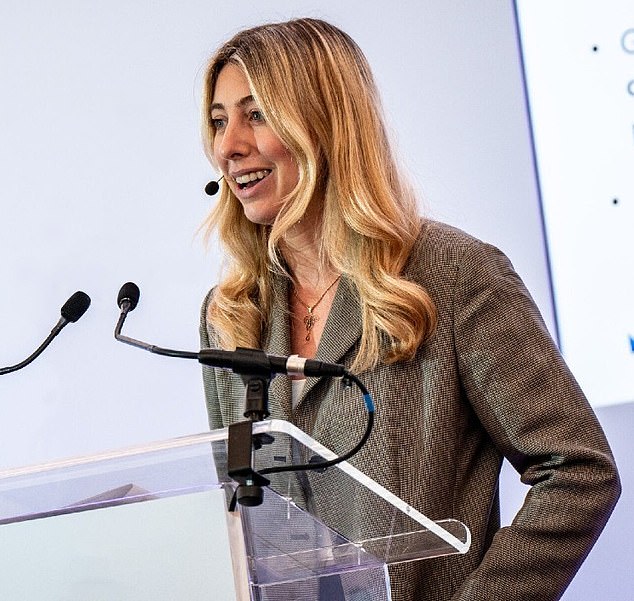 يقول مدرب اللوماني Eleanor Lightbody: