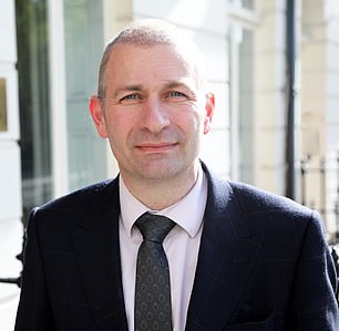 Thom Wilkinson شريك في Bishop & Sewell LLP
