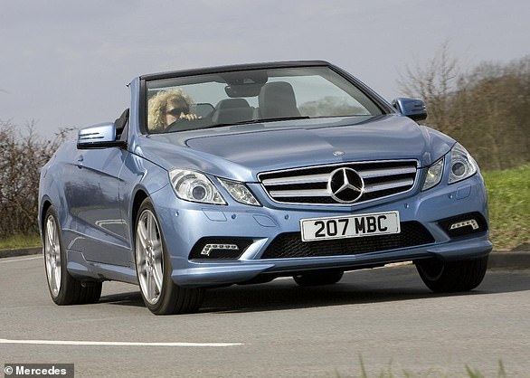 مع ما يقرب من ثلاثة من كل عشرة أصحاب من مرسيدس بنز من الفئة E-Class Cabriolets التي تحولت إلى ضماناتها الممتدة لتغطية تكلفة الإصلاحات ، تصنف WSG أقل موثوقية بين جميع النماذج القابلة للتحويل الشائعة