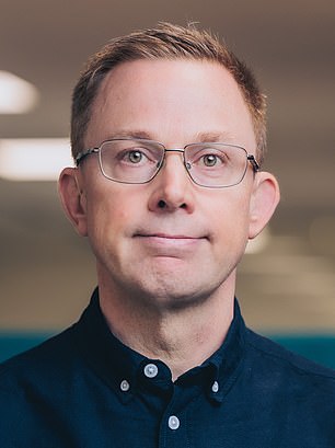 Dan Coatsworth: يجب على شخص يمسك بالنضج أن ينسى وينسى بدلاً من التحقق من السعر بانتظام
